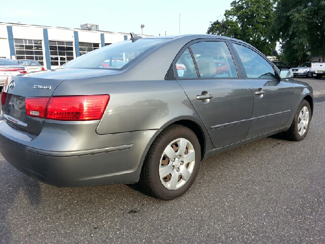 Hyundai Sonata 2010 photo 1