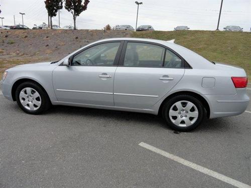 Hyundai Sonata 2010 photo 1