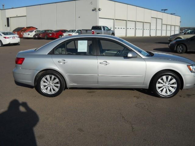 Hyundai Sonata 2010 photo 3
