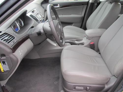 Hyundai Sonata 2010 photo 2