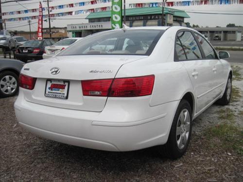 Hyundai Sonata 2010 photo 2