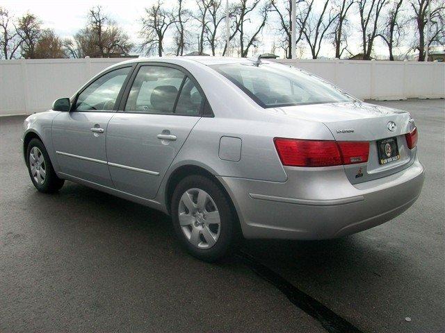 Hyundai Sonata 2010 photo 2