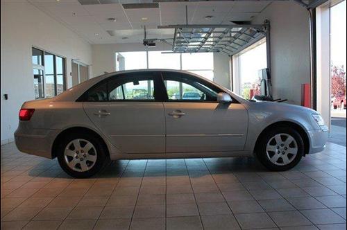 Hyundai Sonata 2010 photo 2