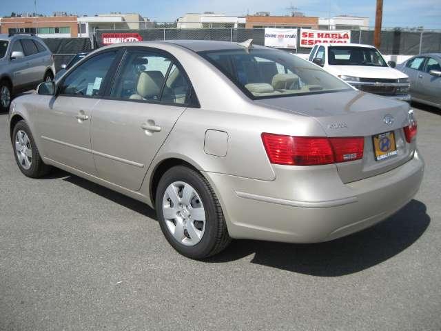 Hyundai Sonata 2010 photo 2