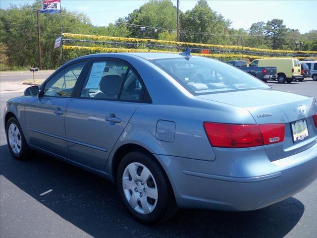 Hyundai Sonata 2010 photo 1