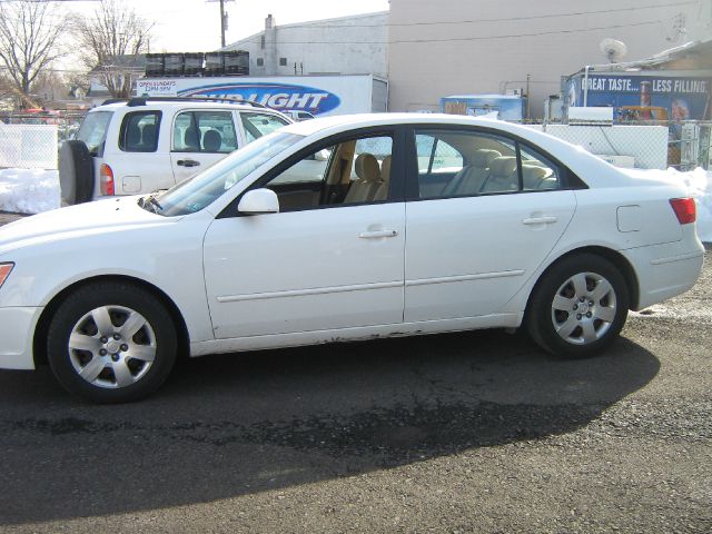 Hyundai Sonata 2010 photo 2
