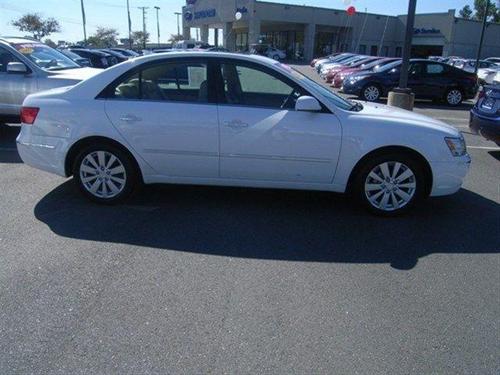 Hyundai Sonata 2010 photo 2