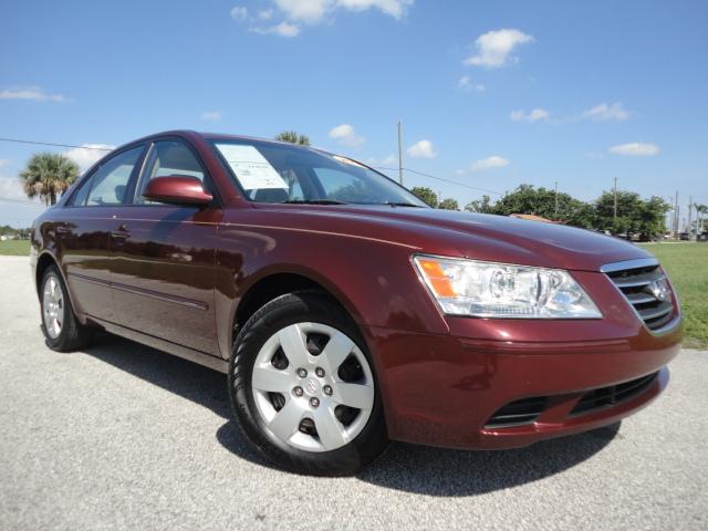Hyundai Sonata FWD 4dr Sport Sedan