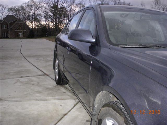 Hyundai Sonata 2010 photo 2