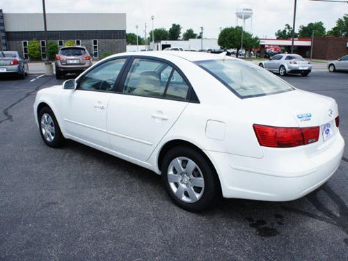 Hyundai Sonata 2010 photo 1