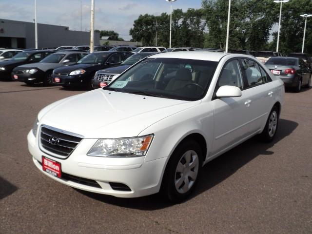 Hyundai Sonata 2010 photo 1