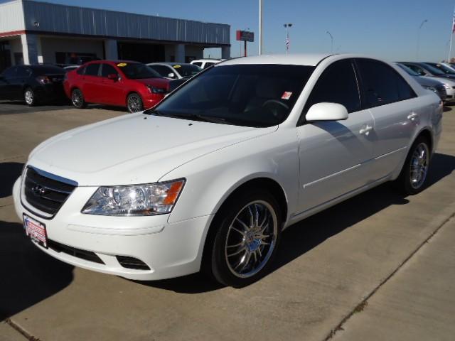 Hyundai Sonata 2010 photo 2