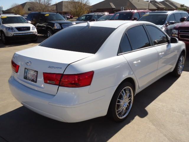 Hyundai Sonata 2010 photo 4