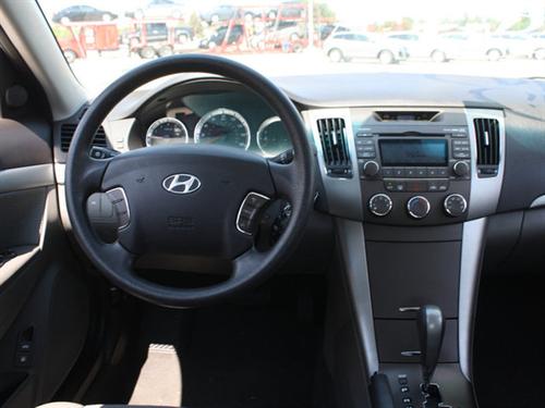 Hyundai Sonata 2010 photo 2