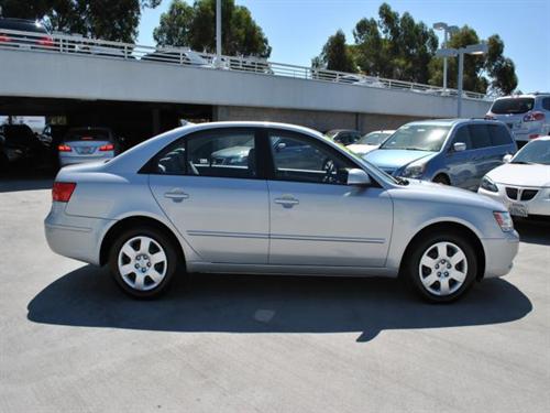 Hyundai Sonata 2010 photo 1