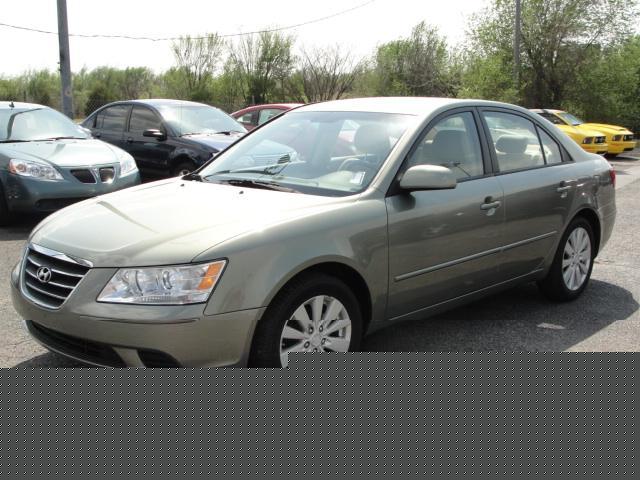 Hyundai Sonata FWD 4dr Sport Sedan