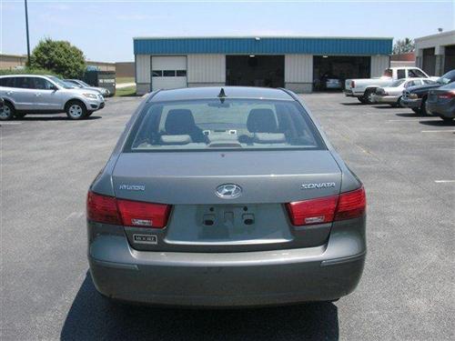 Hyundai Sonata 2010 photo 3