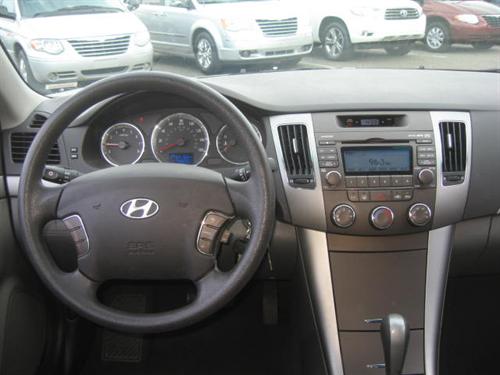 Hyundai Sonata 2010 photo 2
