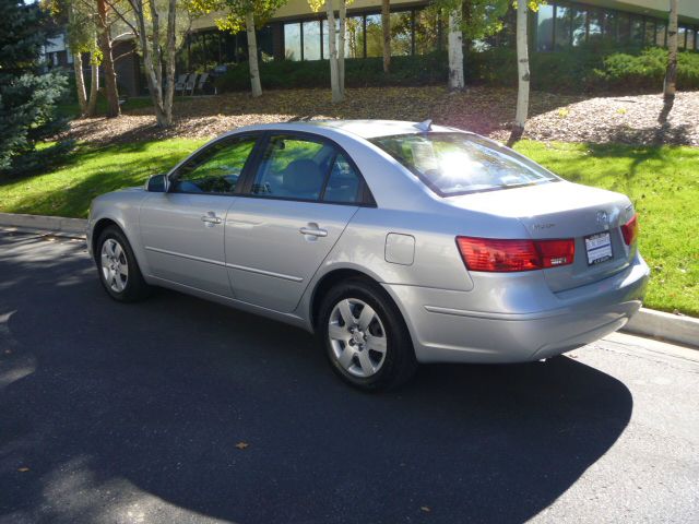 Hyundai Sonata 2010 photo 1