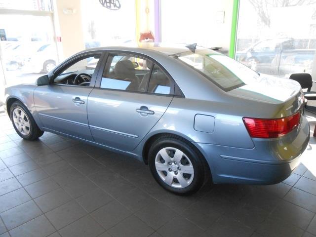 Hyundai Sonata 2010 photo 1
