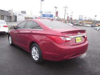 Hyundai Sonata 2011 photo 2