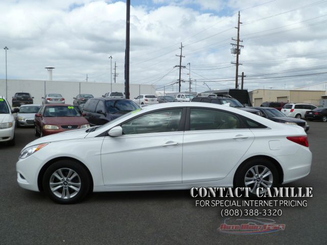 Hyundai Sonata 2011 photo 4
