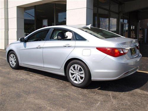 Hyundai Sonata 2011 photo 2