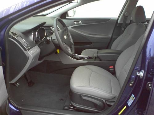 Hyundai Sonata 2011 photo 2