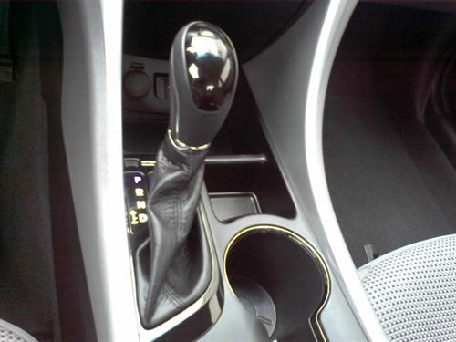 Hyundai Sonata 2011 photo 4