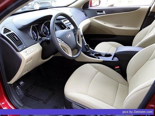 Hyundai Sonata 2011 photo 2