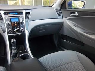 Hyundai Sonata 2011 photo 1