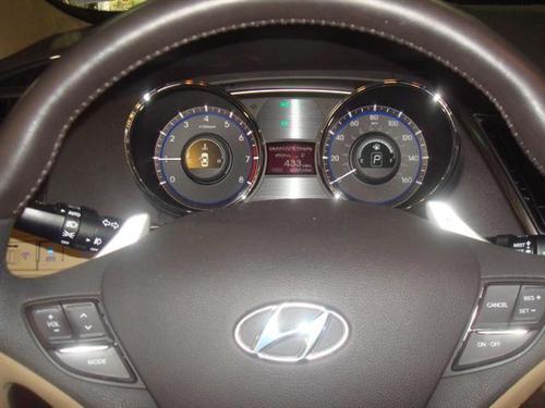 Hyundai Sonata 2011 photo 1