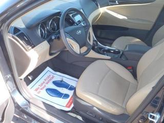 Hyundai Sonata 2011 photo 1