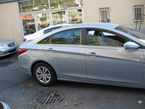 Hyundai Sonata 2011 photo 1