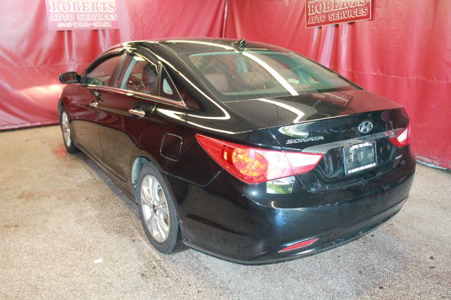 Hyundai Sonata 2011 photo 1