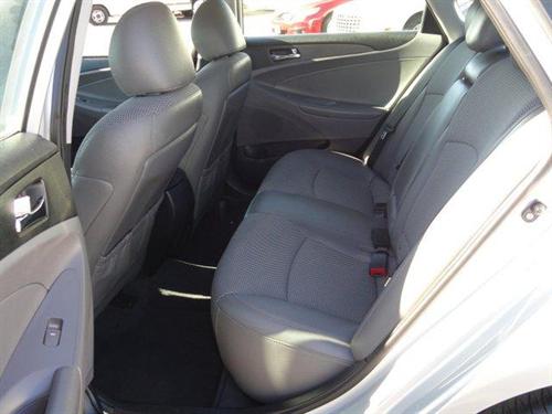 Hyundai Sonata 2011 photo 3