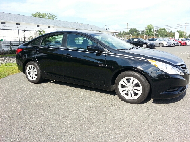 Hyundai Sonata 2011 photo 2