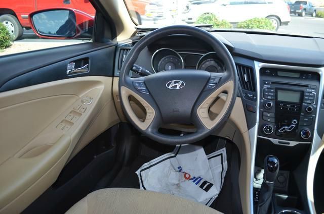 Hyundai Sonata 2011 photo 4