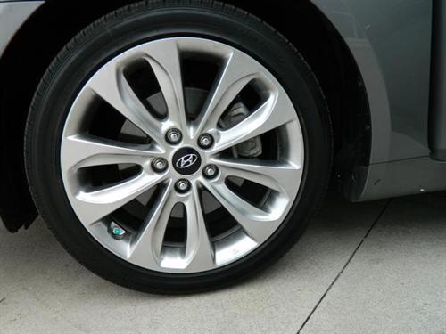 Hyundai Sonata 2011 photo 2