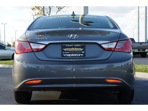 Hyundai Sonata 2011 photo 3
