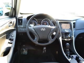 Hyundai Sonata 2011 photo 4