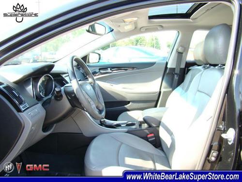 Hyundai Sonata 2011 photo 2