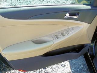 Hyundai Sonata 2011 photo 3