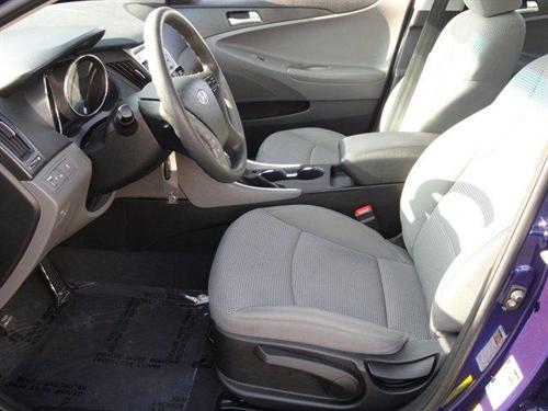 Hyundai Sonata 2011 photo 2