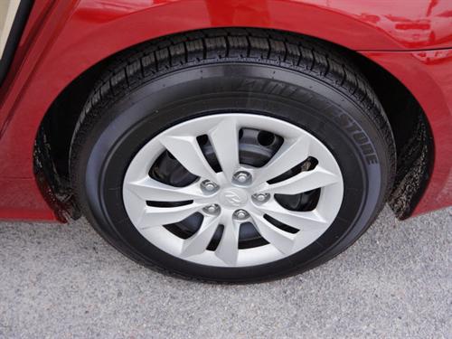 Hyundai Sonata 2011 photo 1