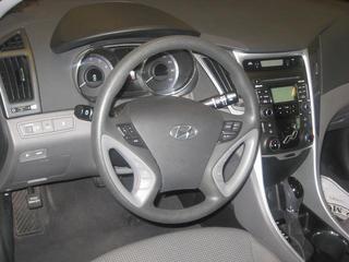Hyundai Sonata 2011 photo 4