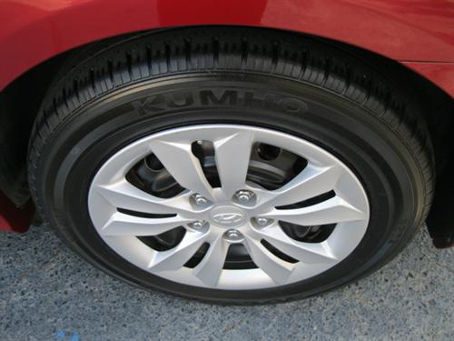 Hyundai Sonata 2011 photo 2