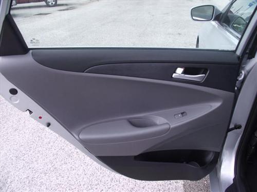 Hyundai Sonata 2011 photo 3