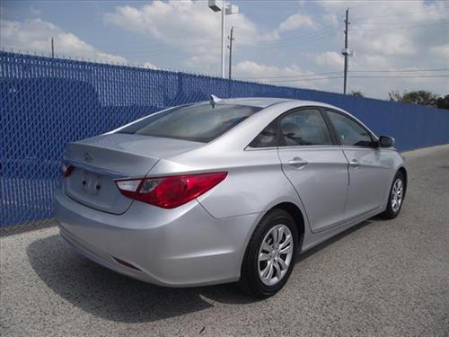 Hyundai Sonata 2011 photo 4