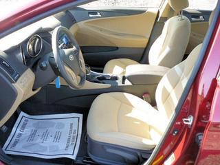 Hyundai Sonata 2011 photo 3